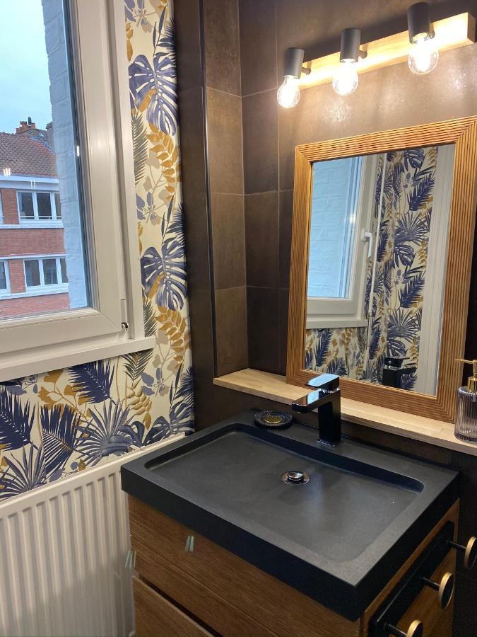 A La Villa Perroy Les Chambres Sont Spacieuses Et Les Petit-Dejeuners Offerts Dunkirk Exterior photo