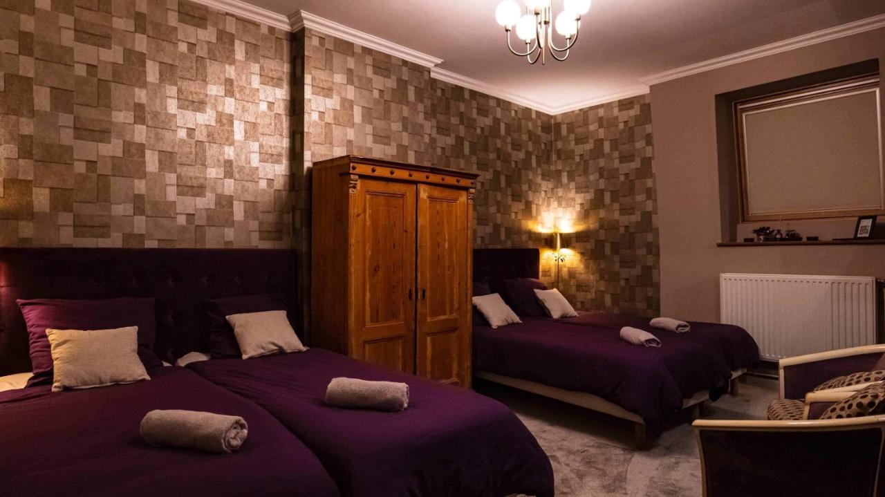 A La Villa Perroy Les Chambres Sont Spacieuses Et Les Petit-Dejeuners Offerts Dunkirk Exterior photo